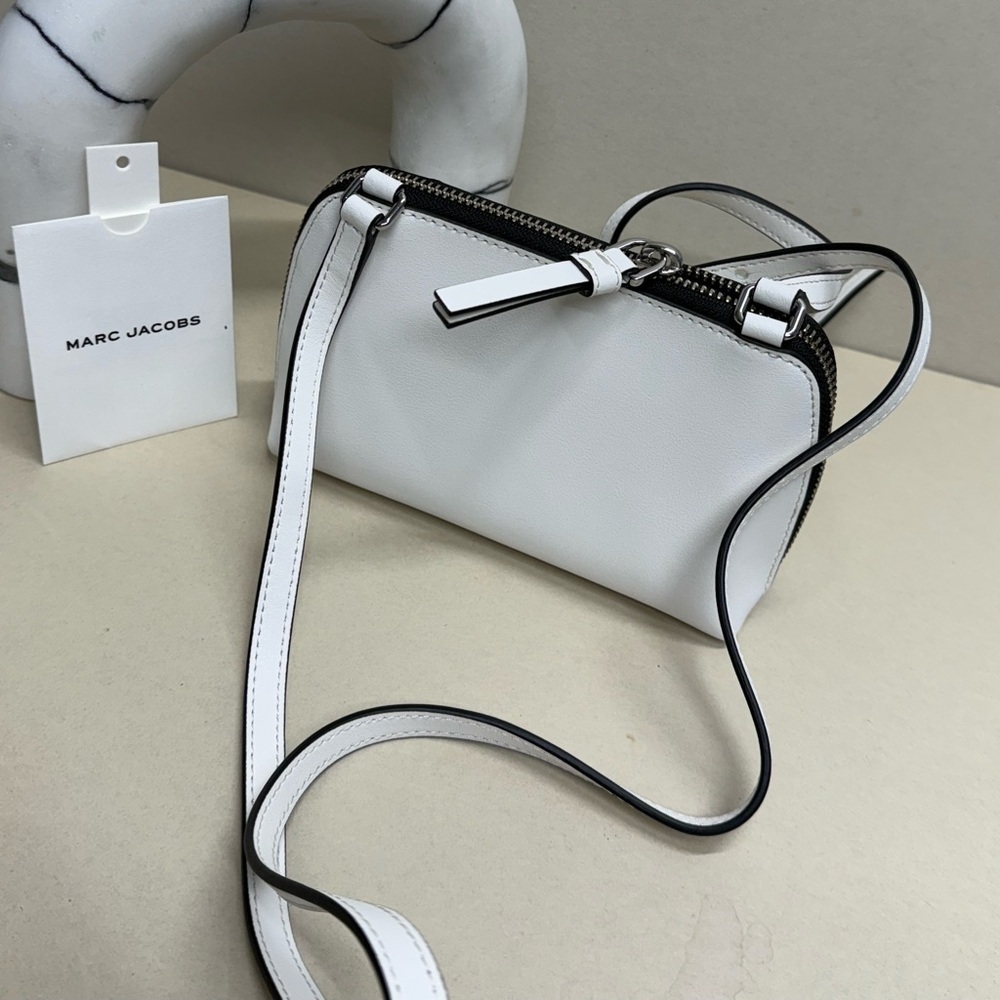 (new+tag) Marc Jacobs RARE small crossbody white leather fit large iphone - Picture 8 of 16